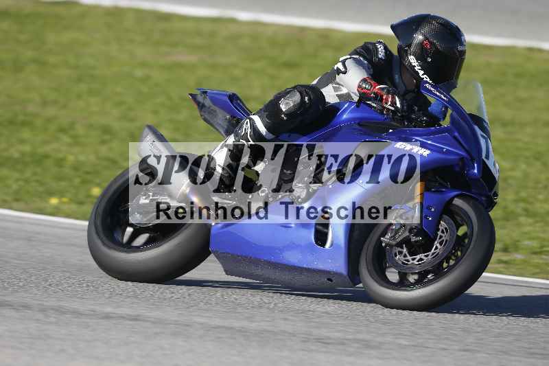 /Archiv-2025/02 28.-31.01.2025 Moto Center Thun Jerez/gruen-green/backside